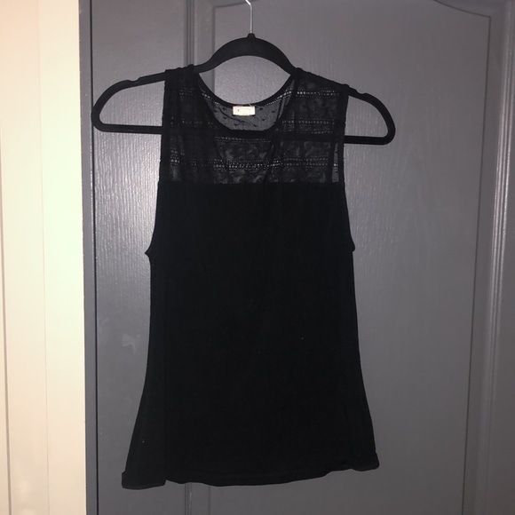 Clothing - Picture 3 of 6